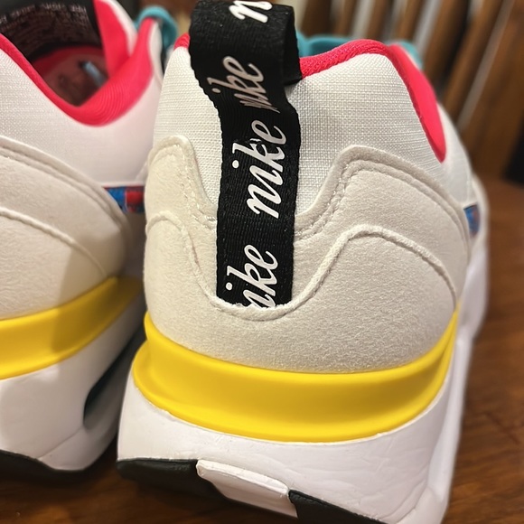 Nike Air Max Dawn shoes sneakers white Youth GS Grade school DQ7772 100 6.5 6.5Y - Picture 8 of 15